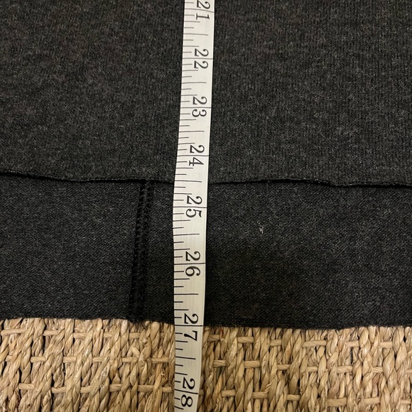 EUC AMERICAN EAGLE OUTFITTERS “Soft & Sexy” Oversized Tops - Picture 6 of 6